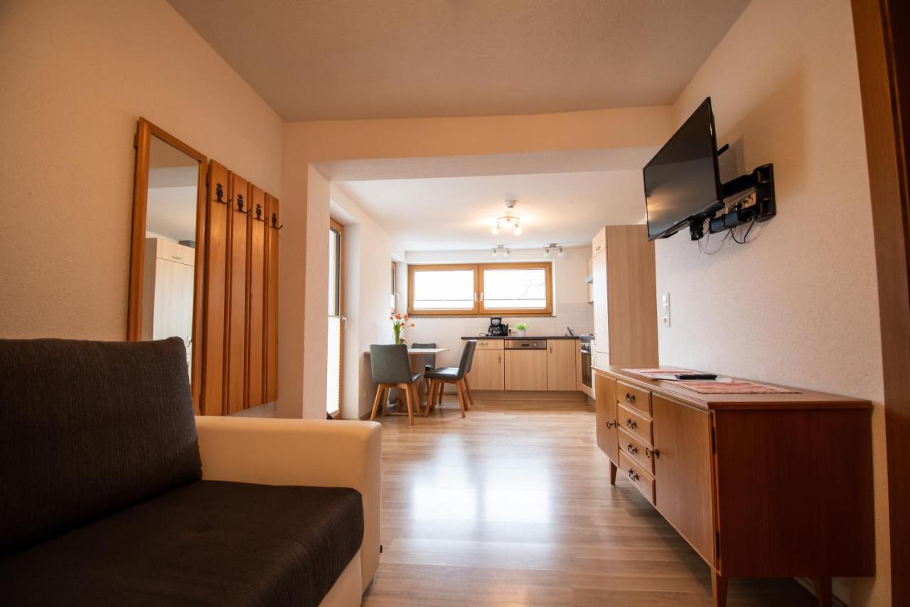 Haus Raggl Appartement Landeck Buitenkant foto